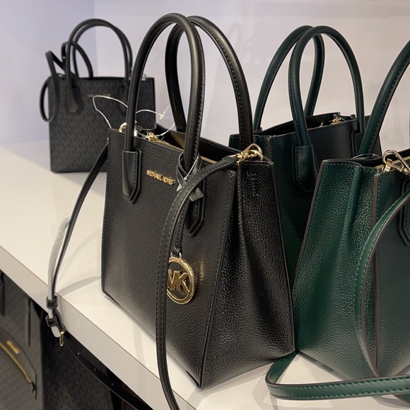 Michael Kors Mercer Medium Pebbled Leather Crossbody Bag - Picture 13 of 16